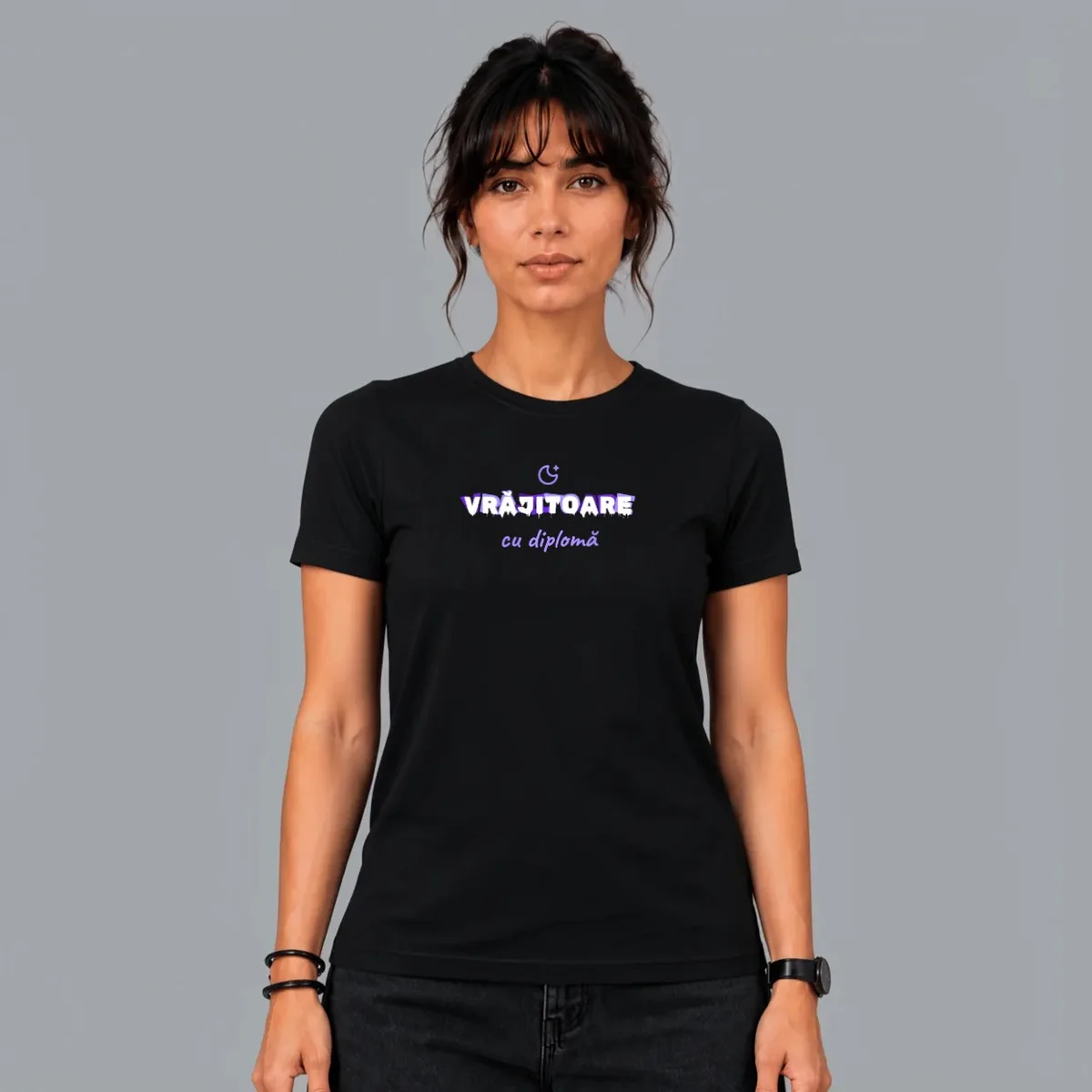 Tricou „Vrăjitoare cu diplomă” — Negru, Față